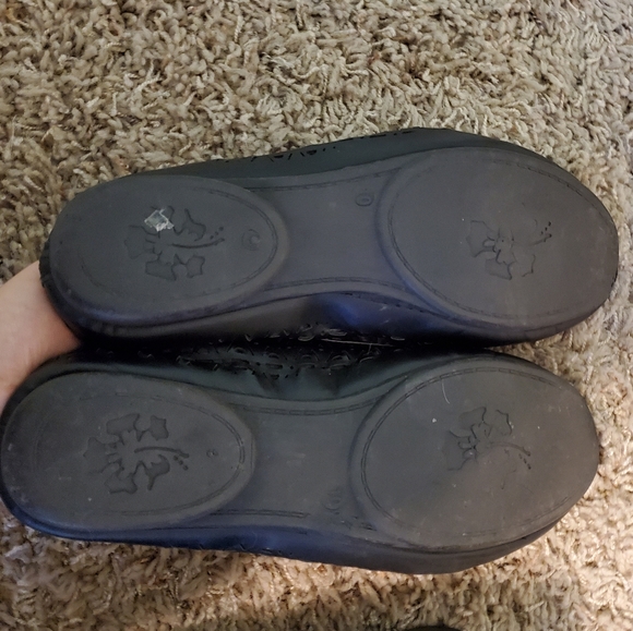 Black Flats with Cutouts - Picture 2 of 4